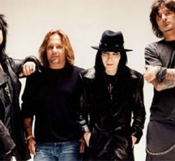 Οι Motley Crue καθυστερούν την κυκλοφορία του νέου album 