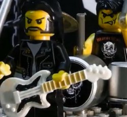 H Lego εκδοχή του "Ace Of Spades" 