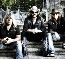 Επίσημες μπλούζες του μουντιάλ από τους Motorhead 