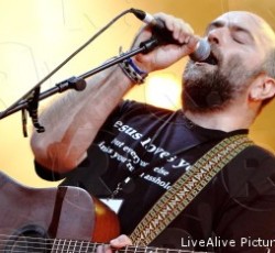 Κανονικά θα πραγματοποιηθεί η αποψινή συναυλία των Πυξ Λαξ στη Θεσσαλονίκη 