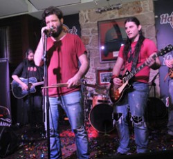 Οι Mr. Highway Band θα εκπροσωπήσουν την Ελλάδα στον διεθνή διαγωνισμό Hard Rock Rising 