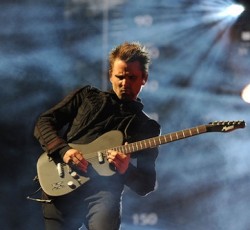 Οι Muse ανεβάζουν κι άλλο το θερμόμετρο 