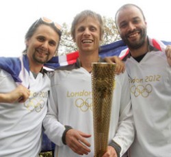 Ακούστε το επίσημο τραγούδι των Ολυμπιακών Αγώνων του 2012 από τον νέο δίσκο των Muse 