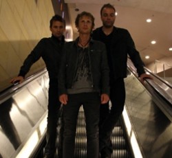 Ακούστε το νέο κομμάτι των Muse, "Panic Station" 