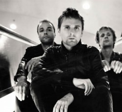 Πιο «ωμό» ήχο θα έχει το νέο album των Muse, σύμφωνα με τον Dom Howard 