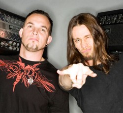 Ακουστική εκτέλεση του "Rise Today" από τους Alter Bridge για το Classic Rock Magazine Show 