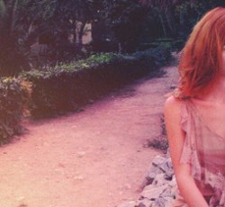 Η Nalyssa Green κυκλοφορεί τη δεύτερη δουλειά της, "The Seed" 