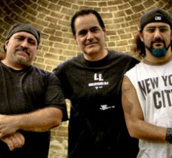 Ο Νeal Morse κυκλοφορεί το "Live Momentum" 