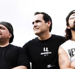 Ο Neal Morse με τον Mike Portnoy στην Αθήνα (;) 