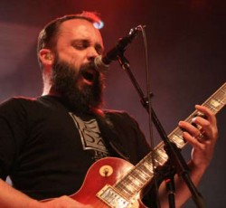 Σε κίνδυνο τέθηκε η καριέρα των Clutch 