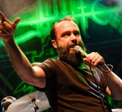 Οι Clutch παρουσιάζουν καινούριο τραγούδι στο Εδιμβούργο (video) 