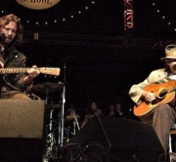 Σπουδαία ονόματα και φέτος στο ετήσιο "Bridge School Benefit" του Neil Young 