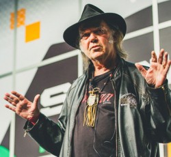 Συμμετοχή του Jack White στο νέο album του Neil Young 