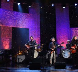 Marcus Mumford, Elvis Costello κ.α. κυκλοφορούν το "The New Basement Tapes" 