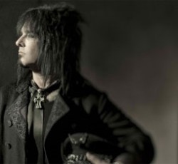 Nikki Sixx: «Έχω γράψει ένα σωρό τραγούδια για τους Motley Crue τον τελευταίο καιρό»