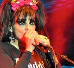Και η Nina Hagen στο Eurock Marathon, το Σάββατο, 3 Δεκεμβρίου 
