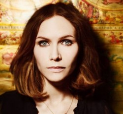 Video clip από την πρώτη προσωπική δουλειά της τραγουδίστριας των Cardigans 