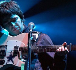 O Noel Gallagher αποφεύγει να εμφανιστεί στο δικαστήριο