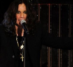 Ρίχτε μια ματιά στη δεύτερη ζωντανή εμφάνιση των Ozzy And Friends 