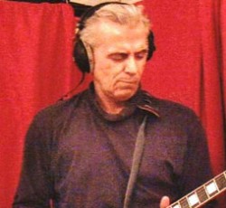 T4Trouble - The life and music of Terry Papadinas: Κερδίστε προσκλήσεις! 