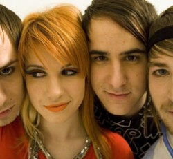 Paramore: «Είμαστε εδώ και δεν πάμε πουθενά!» 