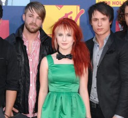 Αποχωρούν από τους Paramore τα αδέλφια Farro 