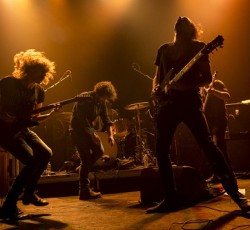 Κυκλοφορεί ο τρίτος δίσκος των Parlor Mob - Διαθέσιμο ένα ακόμη κομμάτι 