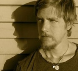 Ποιό συγκρότημα θα ανοίξει τη συναυλία του Paul Banks στην Αθήνα; 