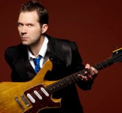 Συναυλία / live-clinic με τον κιθαρίστα Paul Gilbert τον Σεπτέμβριο στην Αθήνα 