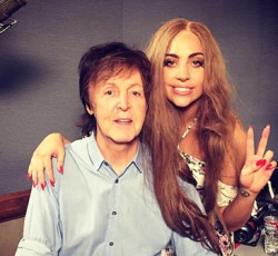 O Paul McCartney ηχογραφεί με Lady Gaga και Mike McCready 