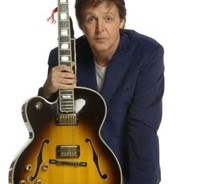 Άστεγος κερδίζει 2.000 λίρες επειδή επέστρεψε το κεφάλι του Paul McCartney 