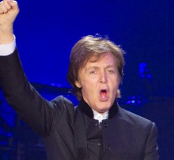 Προς την αγορά των video games στρέφουν τα βλέμματά τους οι Scorpions και ο Paul McCartney 