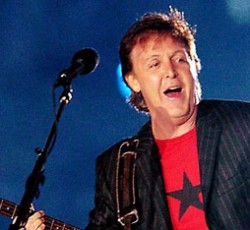 «Πόρτα» στον McCartney από τους Them Crooked Vultures 