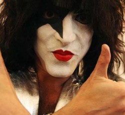 Paul Stanley (Kiss): «Ο Ace Frehley και ο Peter Criss είναι αντισημίτες»