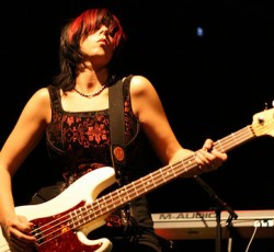 Γένους θηλυκού (ξανά) το νέο μέλος των Pixies 