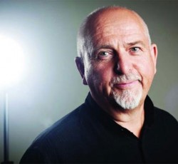 Ο Peter Gabriel μιλάει για το ενδεχόμενο reunion των Genesis