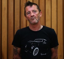Παράταση στην ανακοίνωση της ποινής του Phil Rudd 