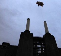 Οι Pink Floyd επιτίθενται στην Pandora για τα δικαιώματα των καλλιτεχνών 