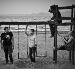 "Connect The Dots": Όλες οι πληροφορίες για την κυκλοφορία του νέου άλμπουμ των Playground Theory 