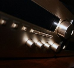 Σήμερα το απόγευμα το μεγάλο countdown του Rocking.gr για τα 30 καλύτερα άλμπουμ του 2010! 