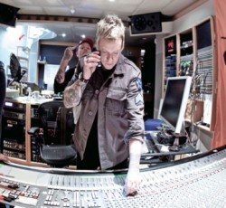 «Oι Prodigy είναι το ίδιο σημαντικοί όσο οι Oasis και οι Blur» 