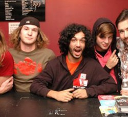 Οι Protest The Hero ζητούν τη βοήθεια των ακροατών τους 