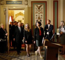 Οι Pussy Riot στρέφονται κατά "Putin" στο τελευταίο επεισόδιο του "House Of Cards" 