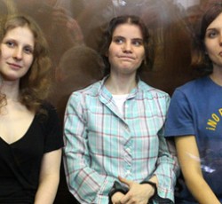 Να ελευθερωθούν οι Pussy Riot πρότεινε ο πρωθυπουργός της Ρωσίας 