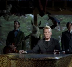 Εντυπωσιακό interactive video clip των Queens Of The Stone Age σας καλεί να περιπλανηθείτε σε τρομαχτική έπαυλη 