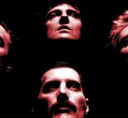 Η ιστορία των Queen σε βιβλίο 