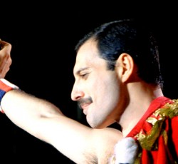 33 χρόνια μετά, ακούστε το «χαμένο» ντουέτο Freddie Mercury - Michael Jackson 