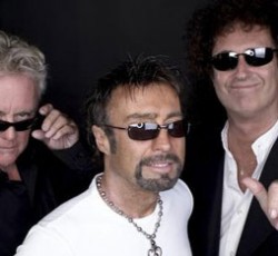 Οι Queen ετοιμάζονται να αλλάξουν εταιρεία 