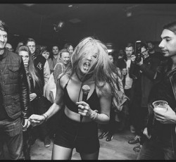 H Queen Kwong προστίθεται στο line-up του Heavy By The Sea Festival 