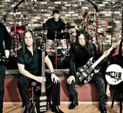 Μαχαίρια βγήκαν στο στρατόπεδο των Queensryche ...κυριολεκτικά 